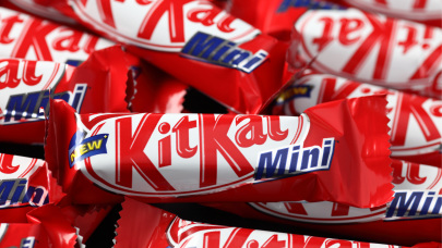 Döntött a Nestlé: teljesen megváltozik a legendás KitKat csokoládé receptje