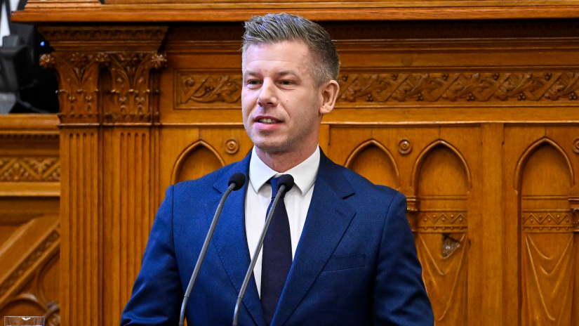 Magyar Péter bejelentette: érkezik a 100 ezer forintos iskolakezdési támogatás