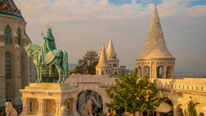 Most dől el a százmilliárdos monstrumok sorsa: turistaparadicsom vagy zárt elitnegyed lesz a Budai Várból?
