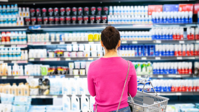 Drámai számokat közöltek a tejtermelők: minden liter tejen buknak, mégsem emelhetnek árat