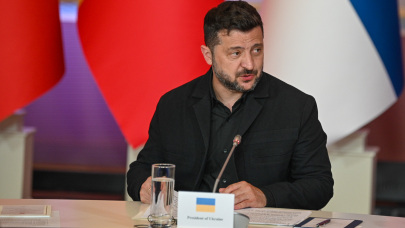 Elképesztő figyelmeztetést adott ki Zelenszkij: váratlan helyről érkeznek katonák a háborúba, tömegesen ellepik a frontot