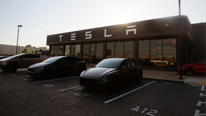 Űrtechnológiával jöhet Elon Musk új szuperautója: 10 éve halogatja a bevezetést a Tesla