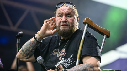 Rendkívüli műsorváltozás Deák Bill Gyula halála miatt: így búcsúzik a legendától a köztévé