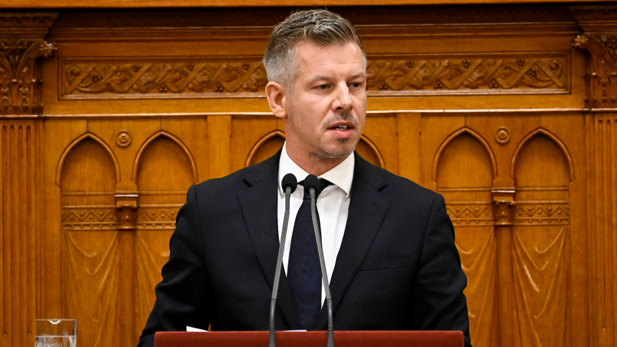 Magyar Péter fontos bejelentéseket tett: ekkor jöhet a nyugdíjas SZÉP-kártya, húsz évre visszamenőleg vizsgálódhat a NAV