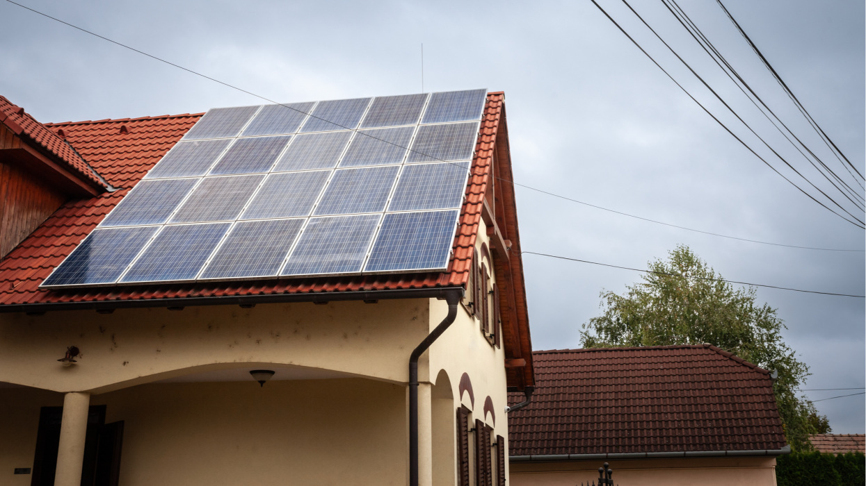 Itt a bejelentés, változnak az energetikai támogatás feltételei: rengeteg magyar család lesz jogosult ingyenpénzre