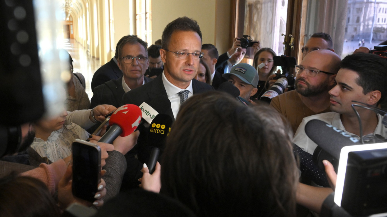 Négy év alatt 16-szor járt Moszkvában Szijjártó Péter: egyetlen amerikai útja 262 millióba került