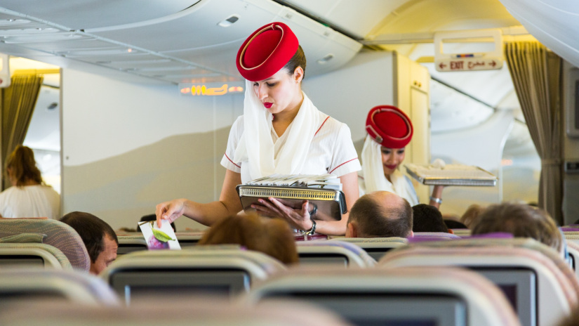 Eszed megáll: ennyi keres egy stewardess 2026-ban a Ryanairnél és a Wizz Airnél