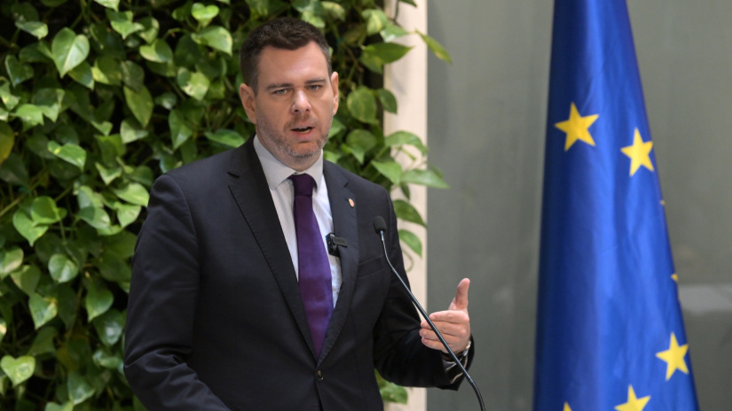 Vitézy Dávid: leáll az egyik legnagyobb budapesti vasútfejlesztés, az autósokra és a rolleresekre is szigorítás várhat