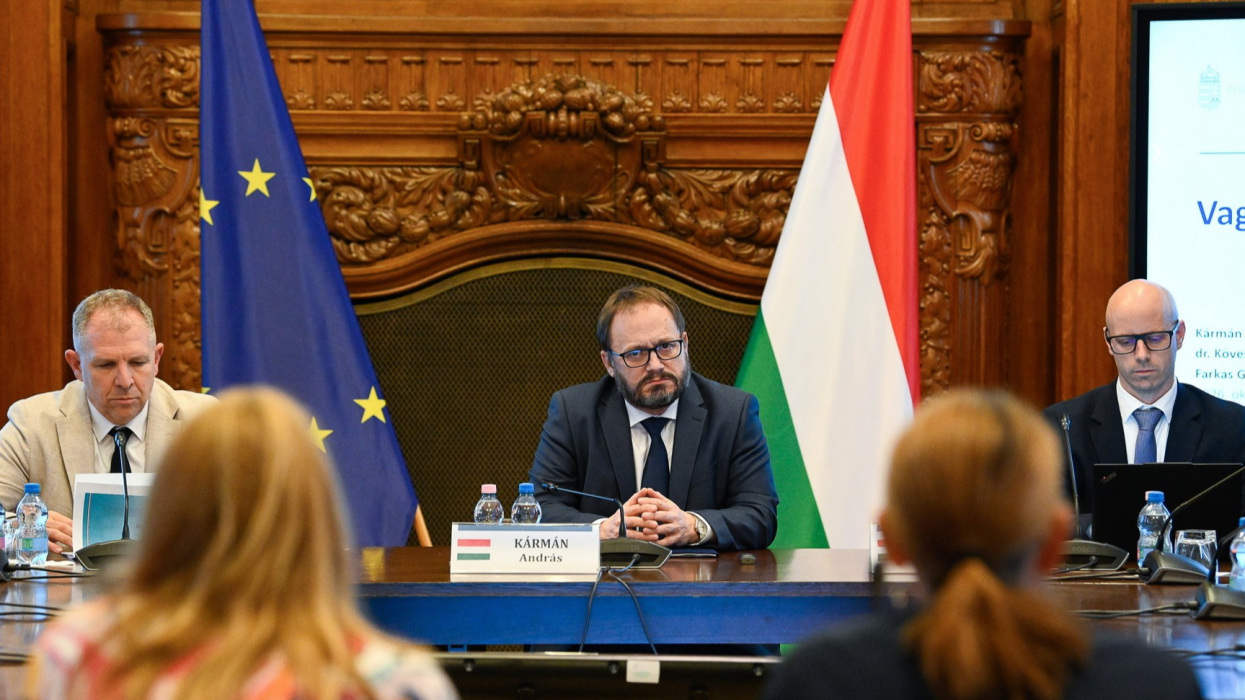 Hozzányúlnának a magyarok megtakarításaihoz: Brüsszel már eljárást is indított, mit lép a Tisza-kormány?