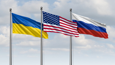 Putyin bejelentése: Oroszország készen áll az Ukrajnával kapcsolatos orosz–amerikai–ukrán háromoldalú béketárgyalásra