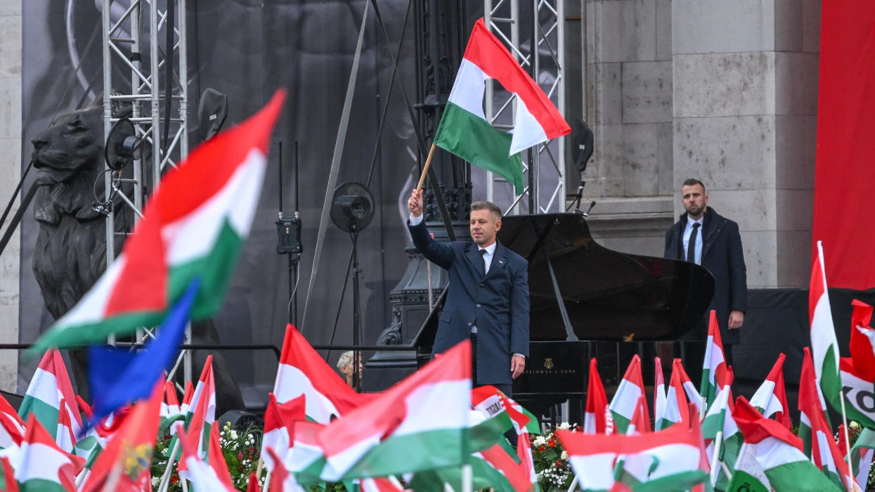 Magyar Péter október 23-i ünnepi beszéde röviden: a miniszterelnök legfontosabb üzenetei 10 pontban