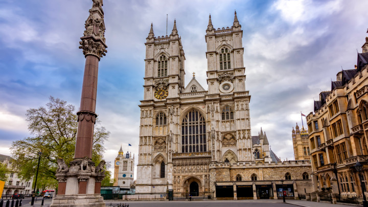 Westminster Abbey at sunrise, London, UK